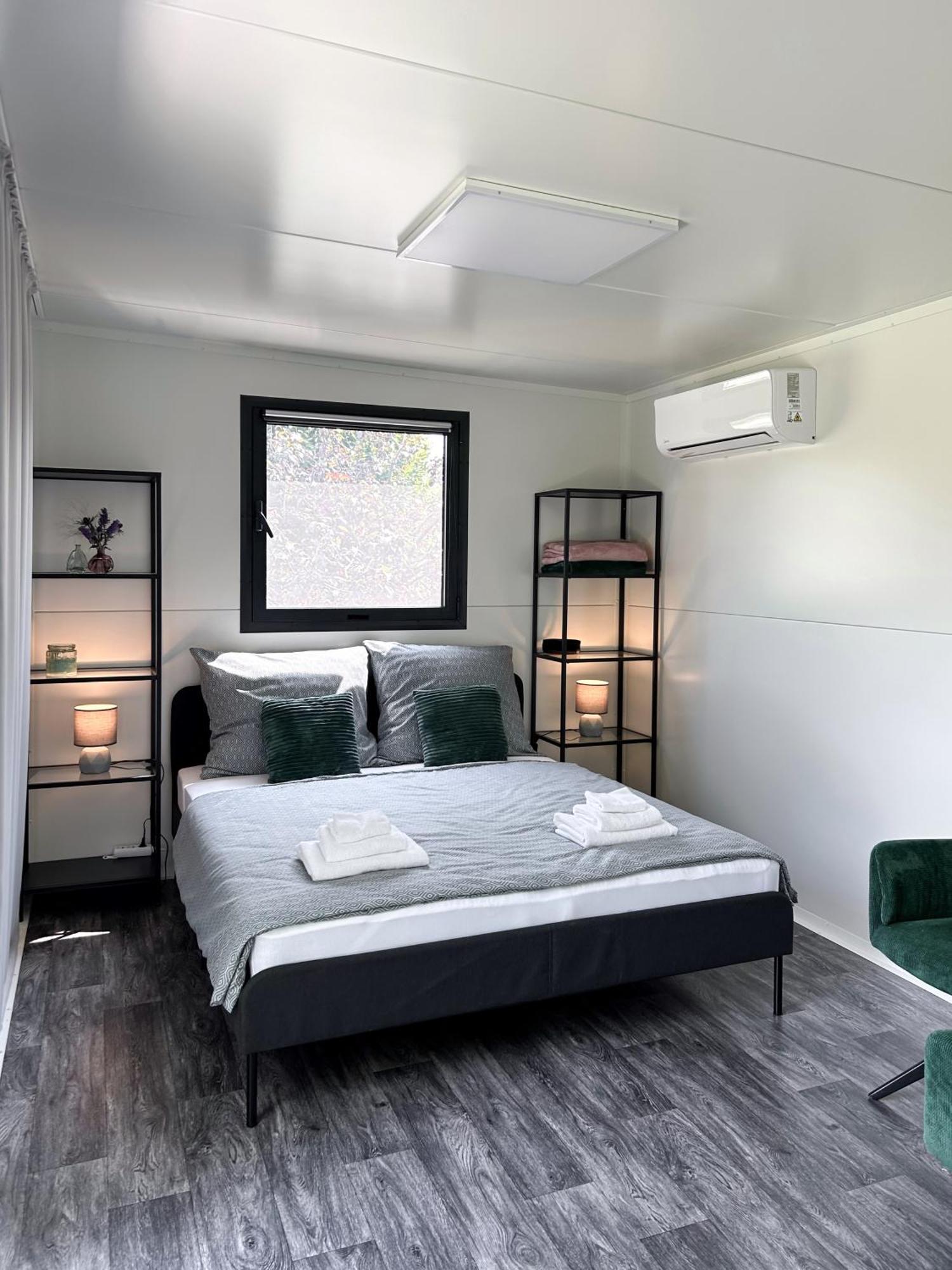 Ferienwohnung Tiny House Mezi Sklepy Kobylí Exterior foto